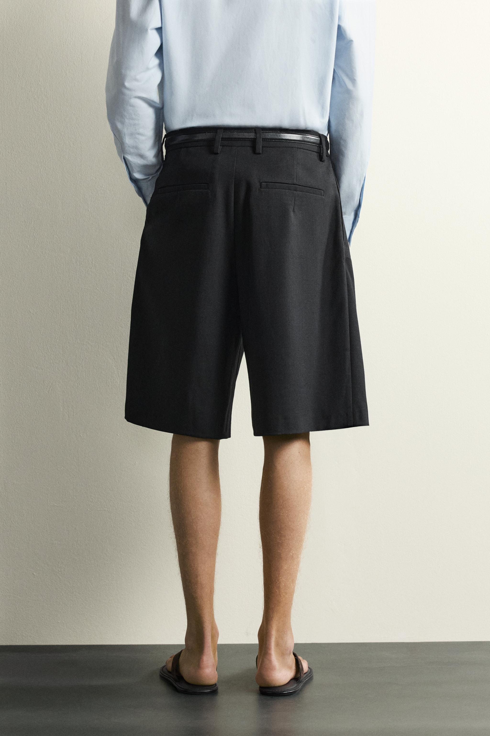 WIDE FIT PLEATED SHORTS